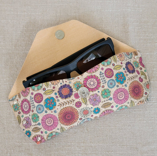 Cork Eyeglass Case - Fun Flowers