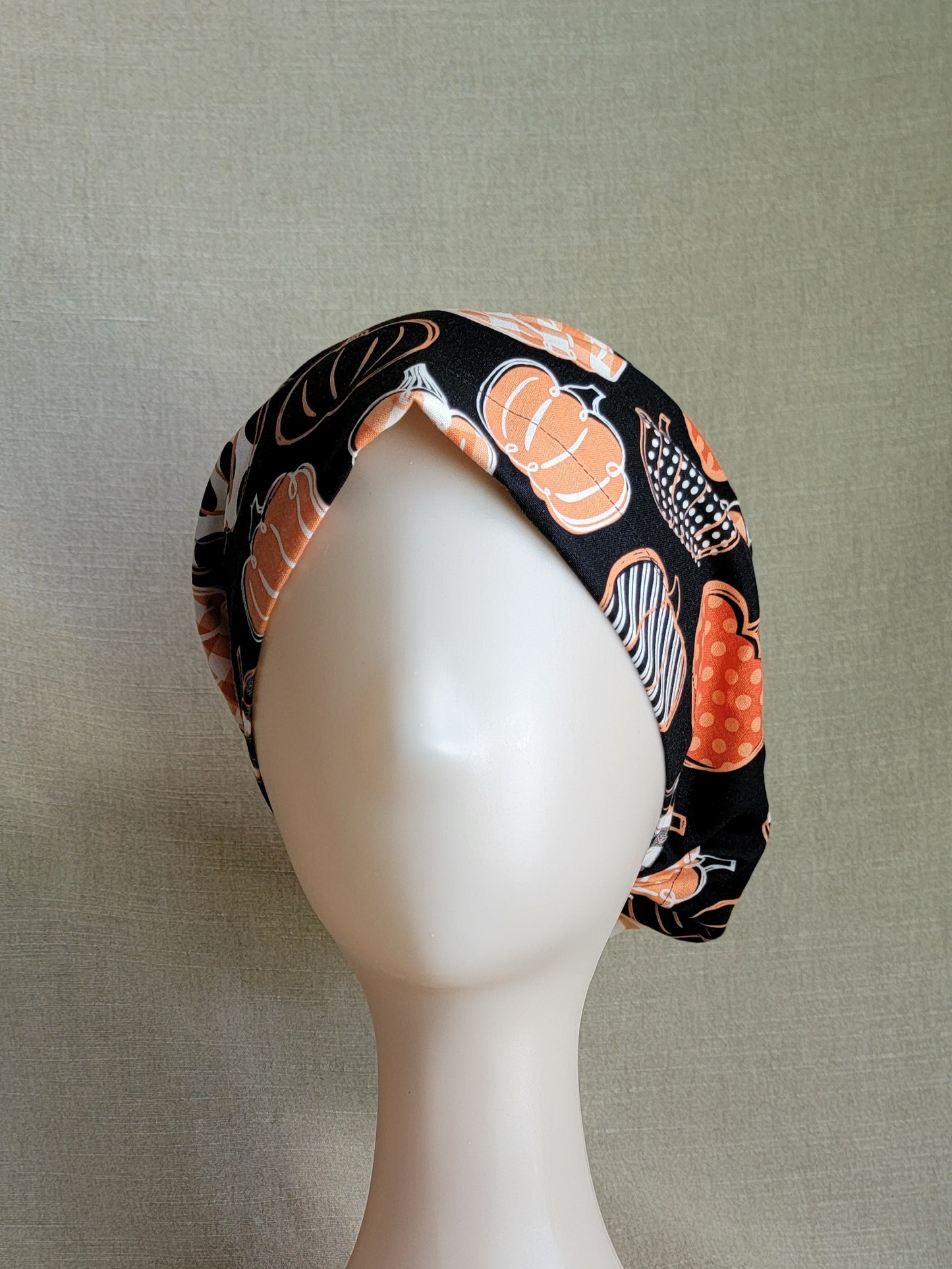 Scrub Cap - Black/Pumpkins