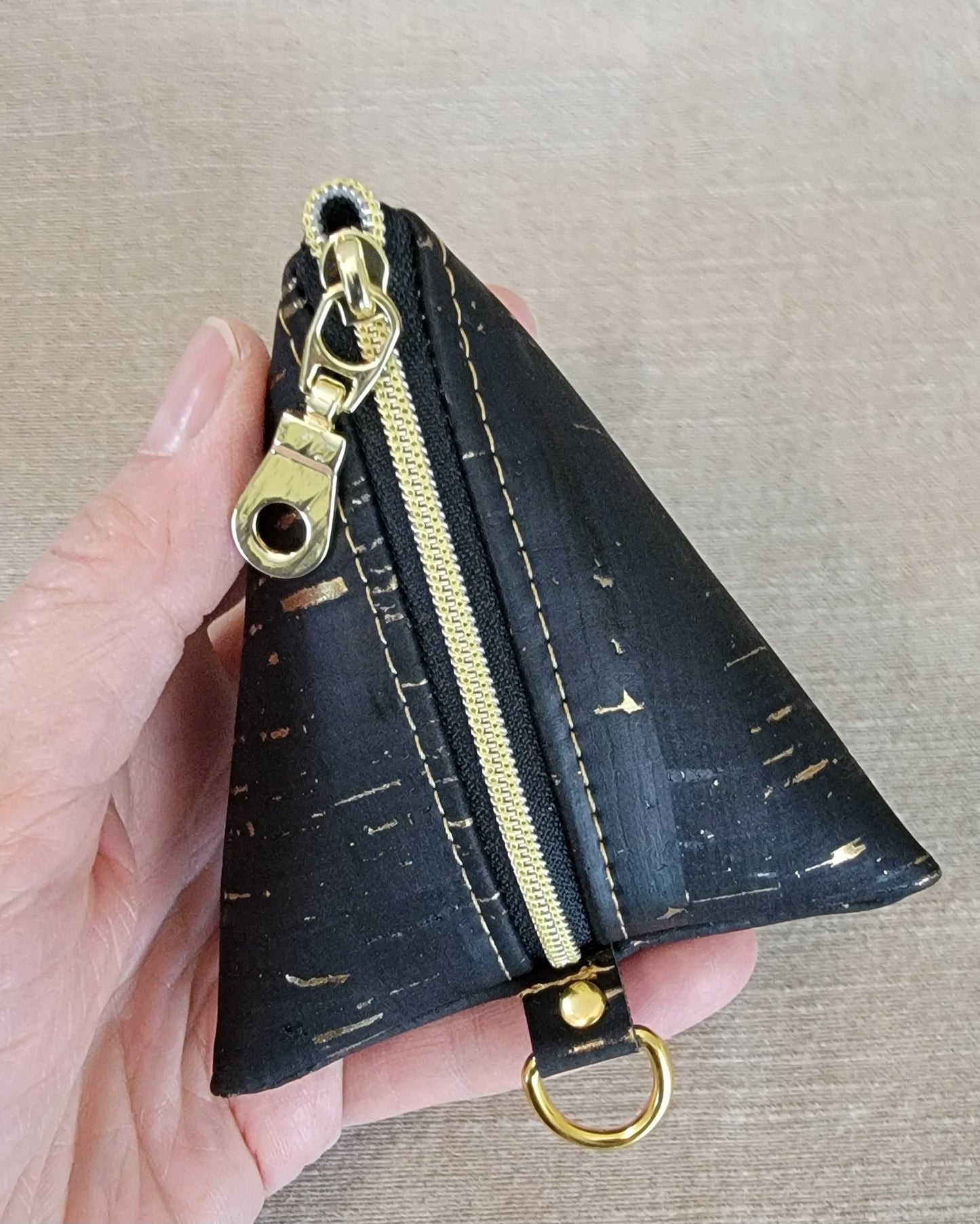 Pyramid Cork Key Keeper - Black/Gold