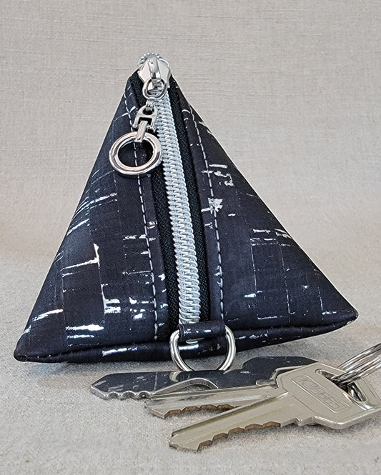 Pyramid Cork Key Keeper - Black/Silver