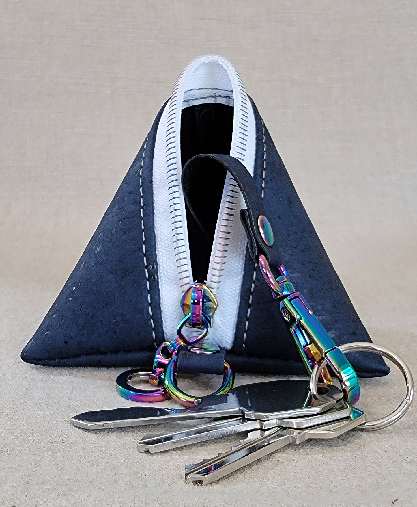 Pyramid Cork Key Keeper - Navy