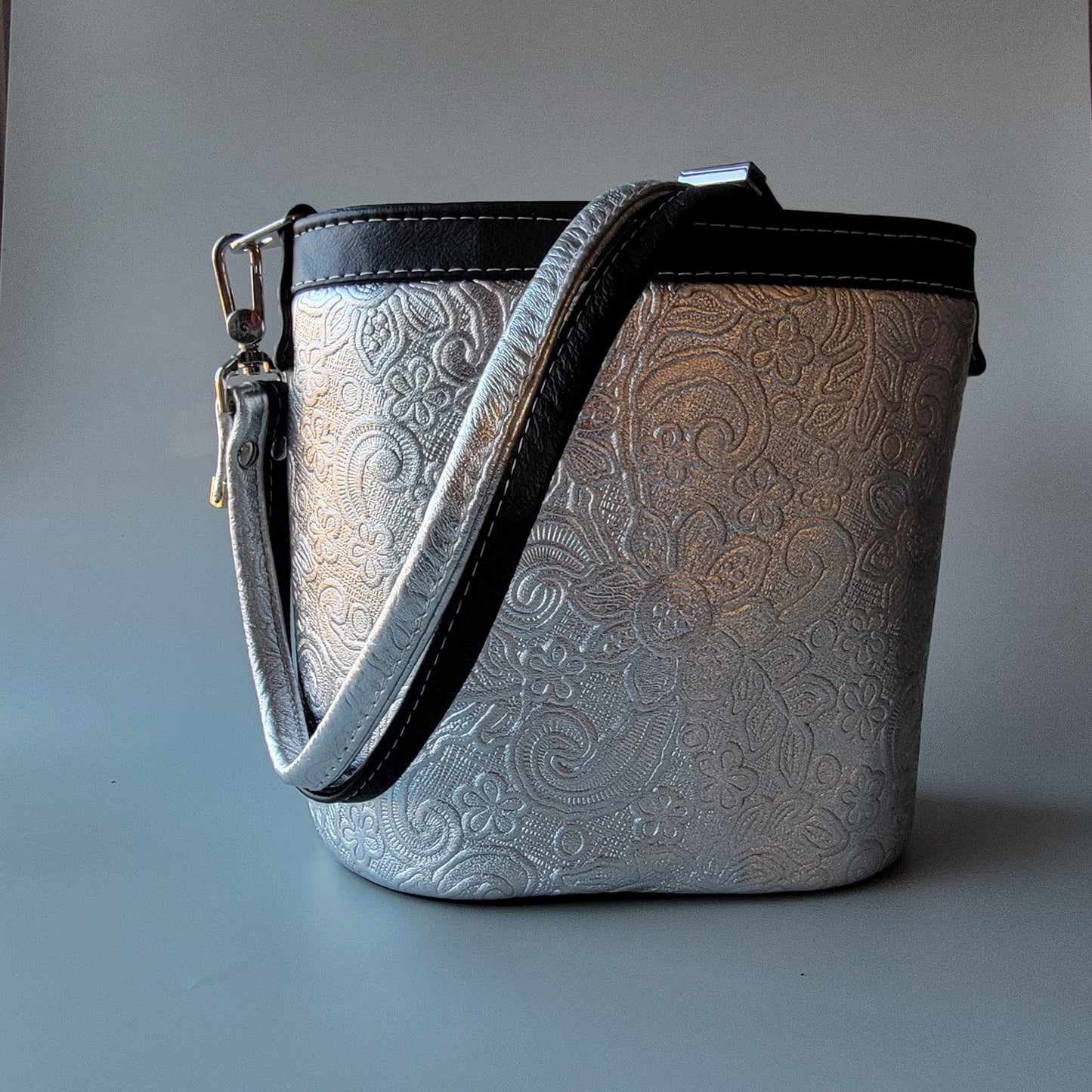 Leather Baby Bucket Bag - Silver/Black